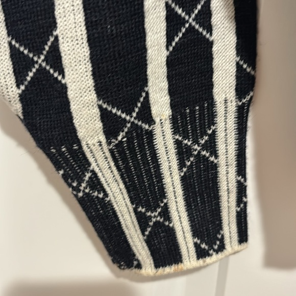 OBERMEYER SPORT “JAILBIRD” Ski/Winter MERINO Wool Sweater Sz M - Picture 4 of 8